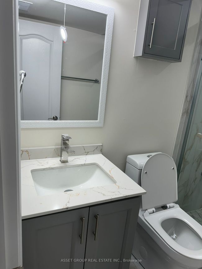 BSMNT - 39 Royal Links Cir, House other with 2 bedrooms, 2 bathrooms and 2 parking in Brampton ON | Image 21