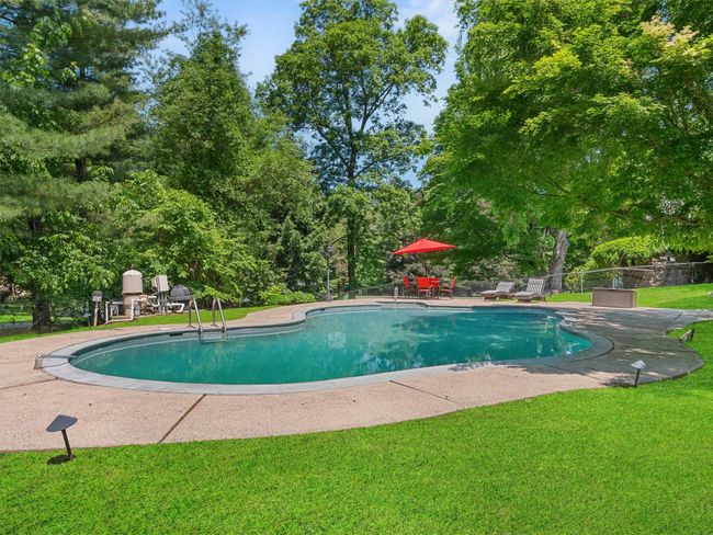 1 Finnegan Ln, House other with 4 bedrooms, 4 bathrooms and null parking in Suffern NY | Image 31