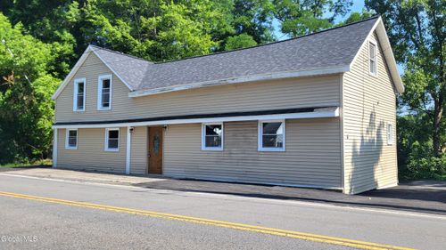6 Tabor Rd, Round Lake, NY, 12151-1804 | Card Image