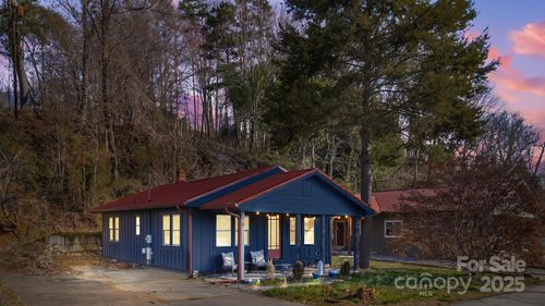 13 Norton Dr, Woodfin, NC, 28804-3011 | Card Image
