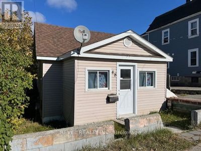 48 Bannerman Ave, House other with 1 bedrooms, 1 bathrooms and 2 parking in Timmins ON | Image 2