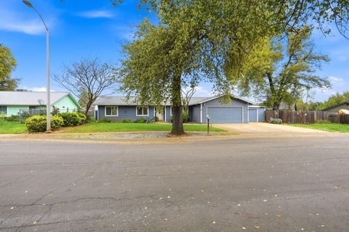 1354 Harpole Rd, Redding, CA, 96002-3235 | Card Image