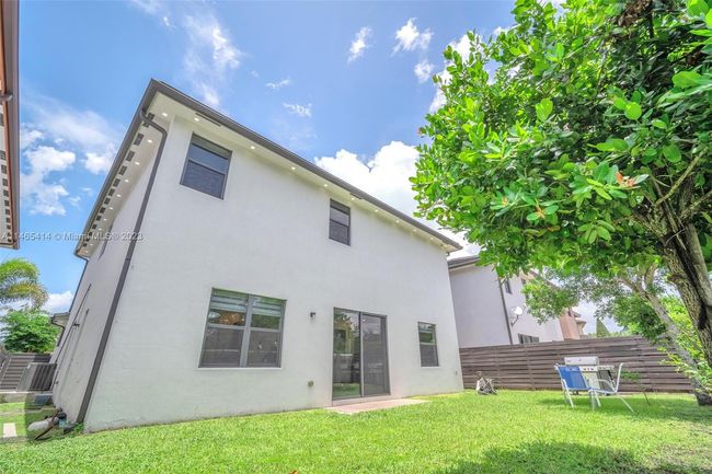 8814 Nw 154th Ter, House other with 5 bedrooms, 4 bathrooms and null parking in Miami Lakes FL | Image 27