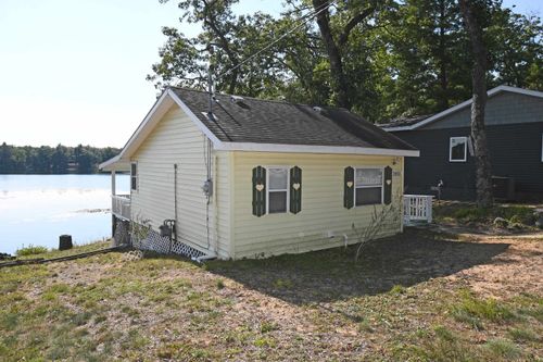 2855 Island Lake Dr, National City, MI, 48748-9307 | Card Image