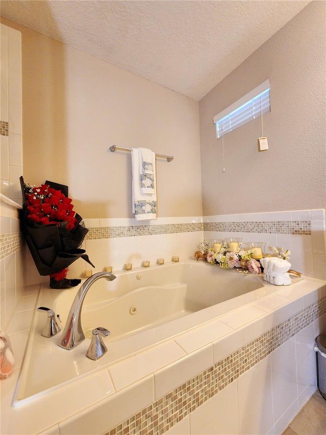 813 Marsh Reed Dr, House other with 5 bedrooms, 4 bathrooms and null parking in Winter Garden FL | Image 77