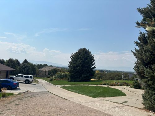 945 2600, Springville, UT, 84663-2979 | Card Image