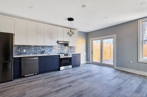 3088 42nd Street, New York, NY, 11103 | Card Image