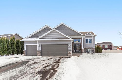 12012 Mayview Cv, Lindstrom, MN, 55045-8443 | Card Image