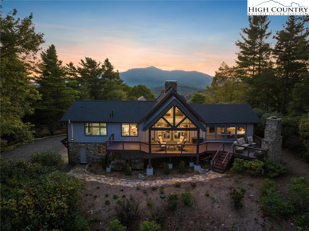 Misty Ridge Ln, Blowing Rock, NC 28605