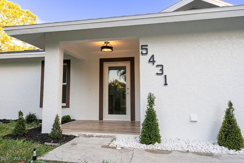 5431 23rd Ave Sw, NAPLES, FL, 34116-6825 | Card Image