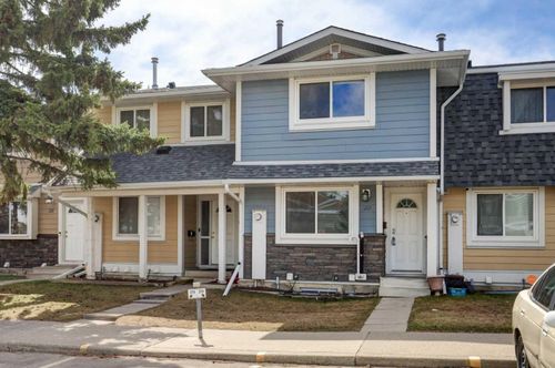 319 Georgian Villas Ne, Calgary, AB, T2A7E1 | Card Image