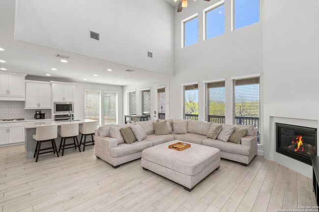 14043 May Mist, House other with 4 bedrooms, 4 bathrooms and null parking in San Antonio TX | Image 6