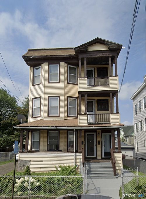 2-463 Logan St, Bridgeport, CT, 06607-1407 | Card Image