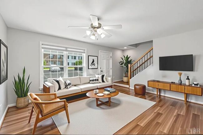 1036 Middle View Dr, Townhouse with 3 bedrooms, 3 bathrooms and null parking in Forest VA | Image 12