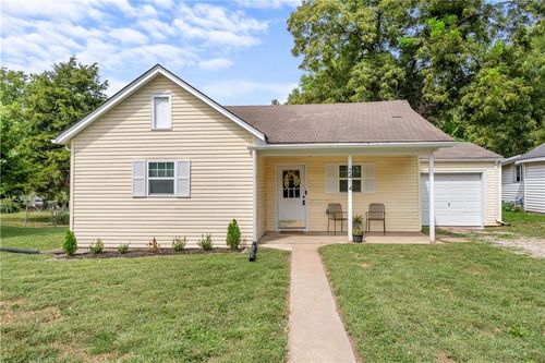 2414 Washington St, Lexington, MO, 64067-1966 | Card Image