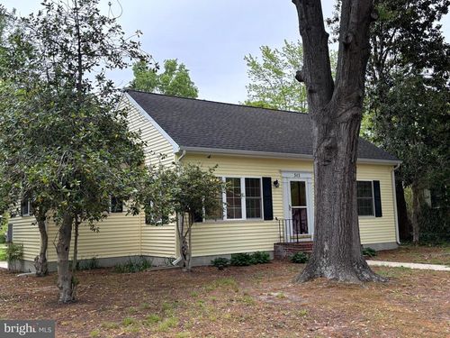303 W Oak Ave, EASTON, MD, 21601-3324 | Card Image