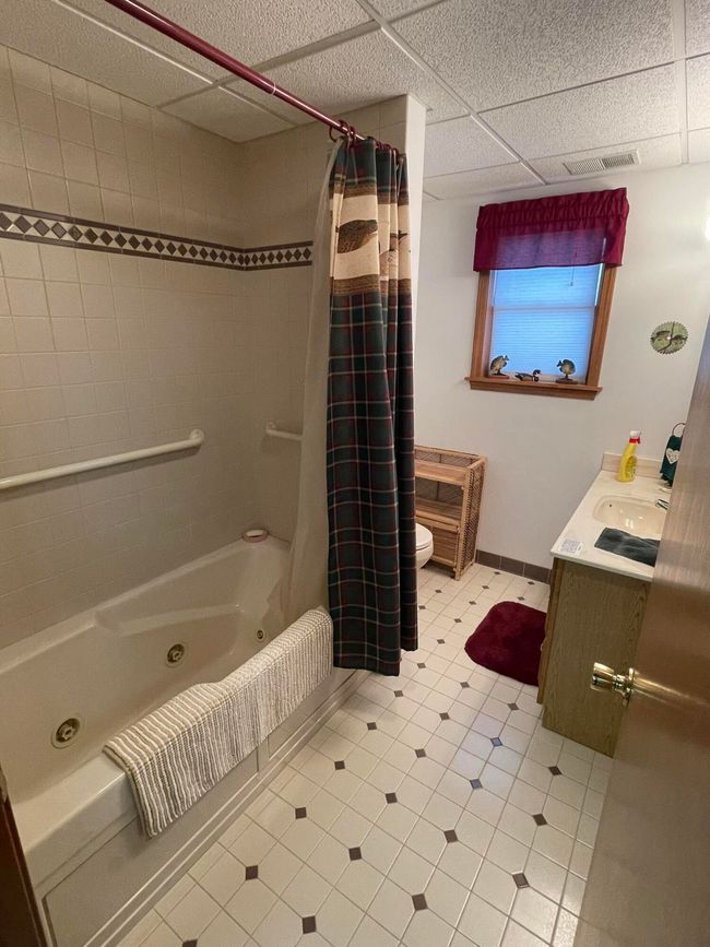 125 S Maple Rd, House other with 4 bedrooms, 3 bathrooms and null parking in Branch MI | Image 32
