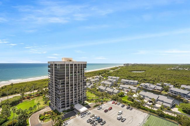 APT-1901 - 5049 N Highway A1a, Condo with 3 bedrooms, 2 bathrooms and null parking in Hutchinson Island FL | Image 36