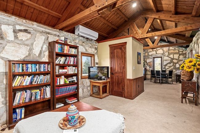 170 Goose Landing Way, Home with 5 bedrooms, 6 bathrooms and 3 parking in Harper TX | Image 48
