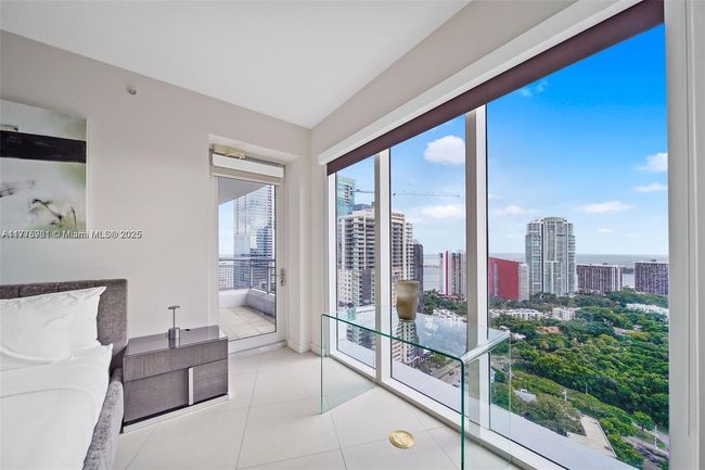 APT-2600 - 60 Sw 13 Th St, Condo with 3 bedrooms, 4 bathrooms and null parking in Miami FL | Image 20