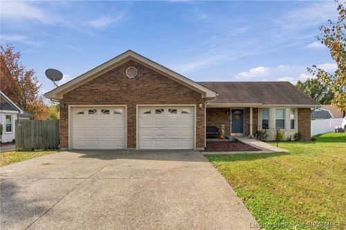 3605 Greenfield Dr, New Albany, IN, 47150-6506 | Card Image