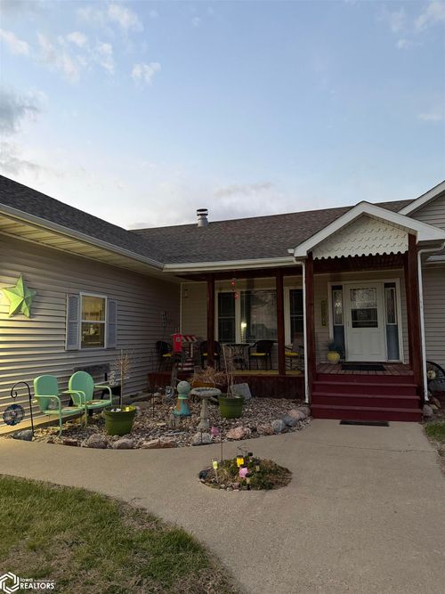 1245 Burns Ave, Ottumwa, IA, 52501-5426 | Card Image