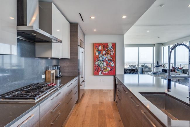 APT-2501 - 7901 Windrose Ave, Condo with 3 bedrooms, 4 bathrooms and null parking in Plano TX | Image 7