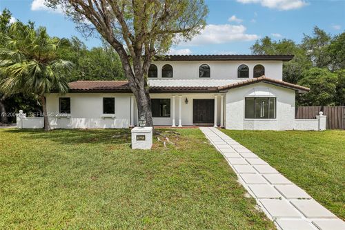 7885 Sw 179th Ter, Palmetto Bay, FL, 33157-6212 | Card Image