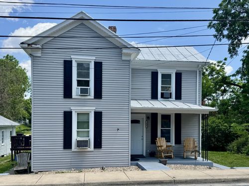 240 High St, DAYTON, VA, 22821-9505 | Card Image