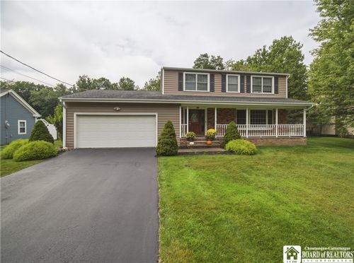 32 University Park, Fredonia, NY, 14063-1732 | Card Image