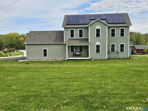 2 Legacy Dr, Moosup, CT, 06354-2223 | Card Image