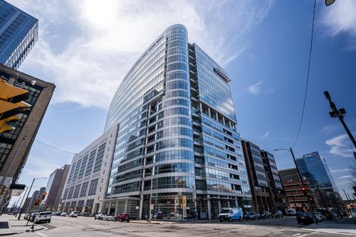 502-545 E Wells Street, Milwaukee, WI, 53202 | Card Image