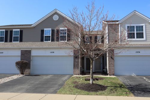 15238 Kenmare Cir, Manhattan, IL, 60442-1440 | Card Image