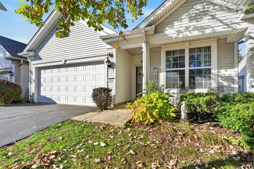 13732 Pineview Drive, Huntley, IL, 60142 | Card Image