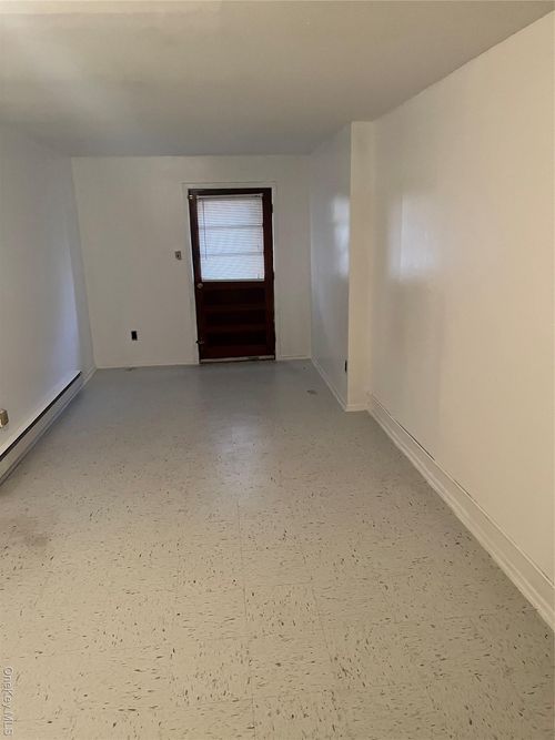 1-91 75th St, Woodhaven, NY, 11421-2810 | Card Image