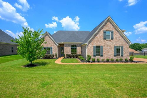 8898 Mount Hill Dr, Bartlett, TN, 38002-4930 | Card Image