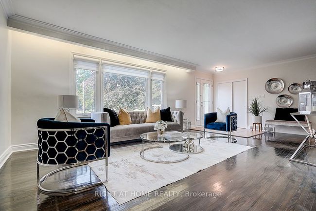 2 Citadel Dr, House other with 3 bedrooms, 2 bathrooms and 2 parking in Scarborough ON | Image 13