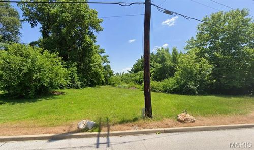 4110 Fee Fee Rd, Bridgeton, MO, 63044-2214 | Card Image