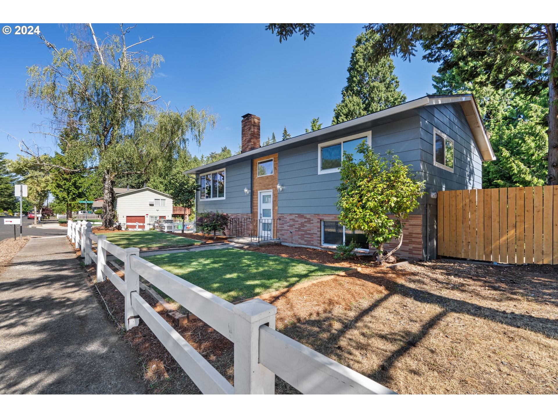 13th St, Gresham, OR 97030
