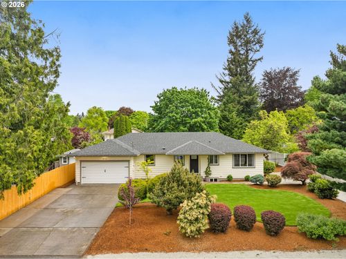 570 Nw Birdsdale Ave, Gresham, OR, 97030-6643 | Card Image