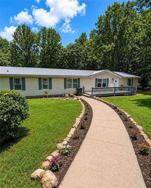130 H And B Ln, Temple, GA, 30179-3484 | Card Image