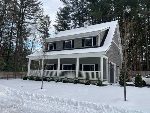 17 Cottage Park Dr, Dover, NH, 03820-3279 | Card Image