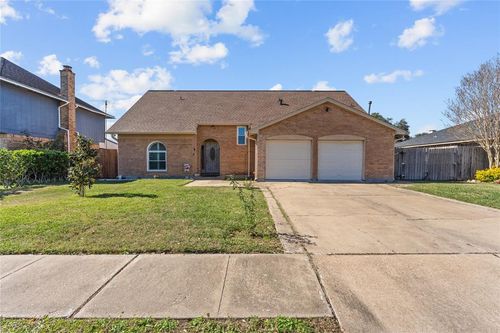 3938 Willowview Drive, Pasadena, TX, 77504 | Card Image