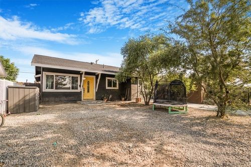 3104 Dillon Ave, North Las Vegas, NV, 89030-6662 | Card Image