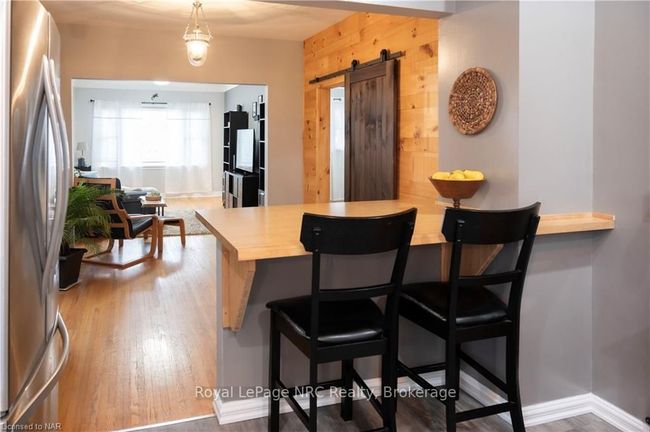 148 York St, House other with 2 bedrooms, 2 bathrooms and 2 parking in Saint Catharines ON | Image 10