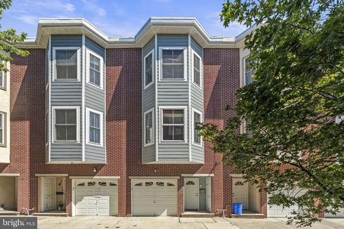 1011 S Dorrance St, PHILADELPHIA, PA, 19146-2650 | Card Image