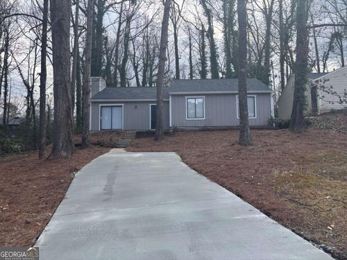 5073 Martins Crossing Rd, Stone Mountain, GA, 30088-1917 | Card Image