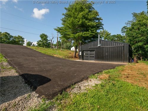 101 Scenic Dr, Ripley, WV, 25271 | Card Image