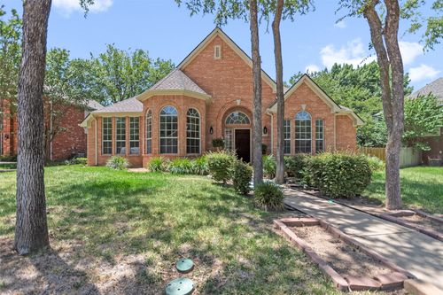 6304 Fox Hunt Dr, Arlington, TX, 76001-5654 | Card Image