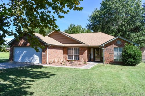 1108 Bermuda Dr, Stigler, OK, 74462-1896 | Card Image